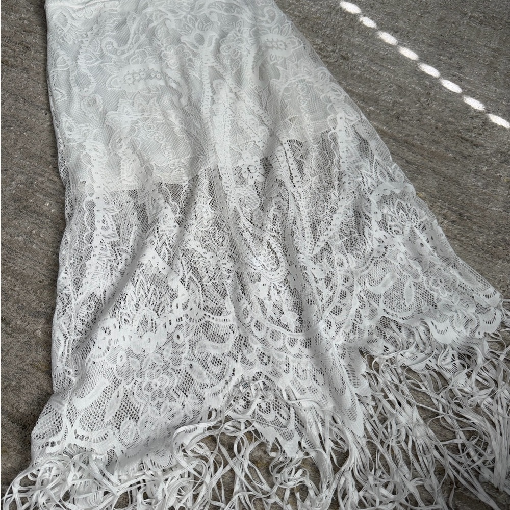 Elegant White Lace Scarf with Fringe